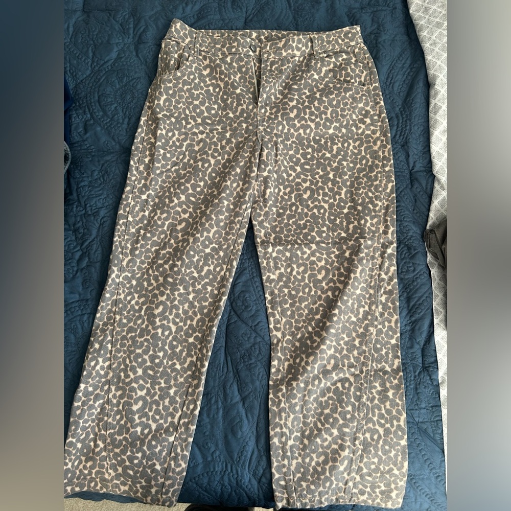 Leopard Barrel Jeans
